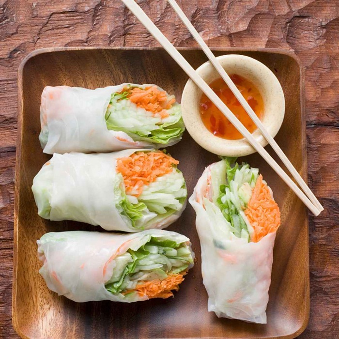 Salmon noodle wraps