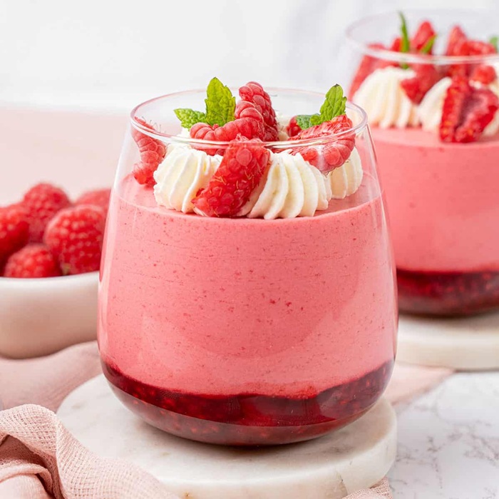 Raspberry mousse
